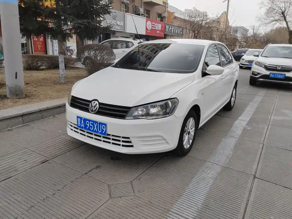 Jetta 2015 1.6L manual comfort model купить на сайте DeffCars