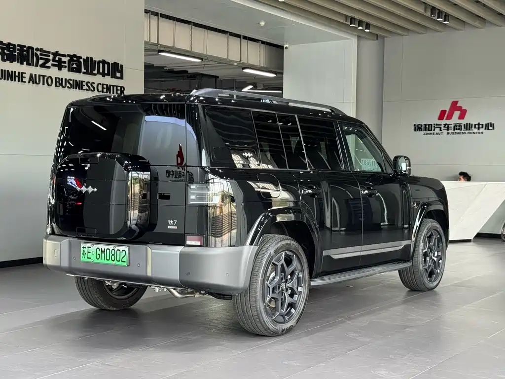 Titanium 7 2025 190KM four-wheel drive Ultra version купить на сайте DeffCars