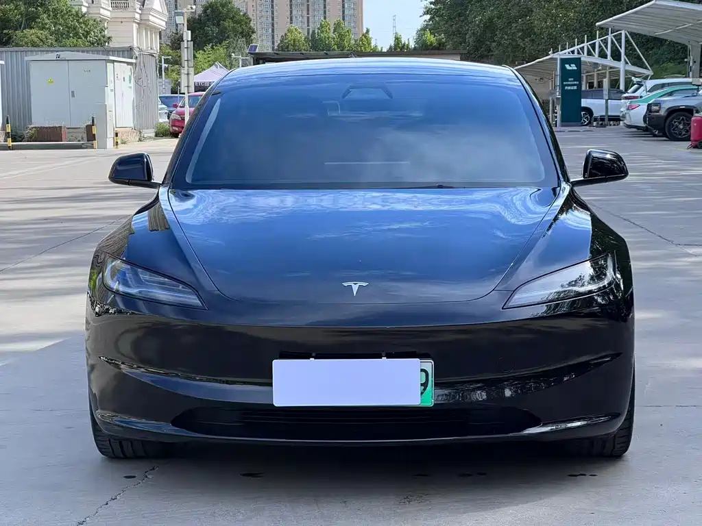Model 3 2023 long-range all-wheel drive version купить на сайте DeffCars