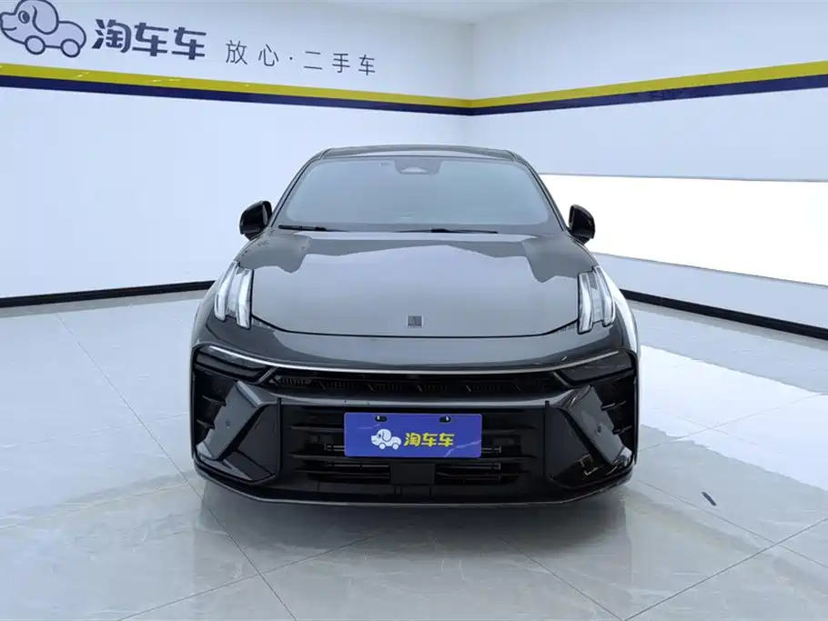 Lynk & Co 03 2025 1.5TD DCT Champion Edition Pro купить на сайте DeffCars