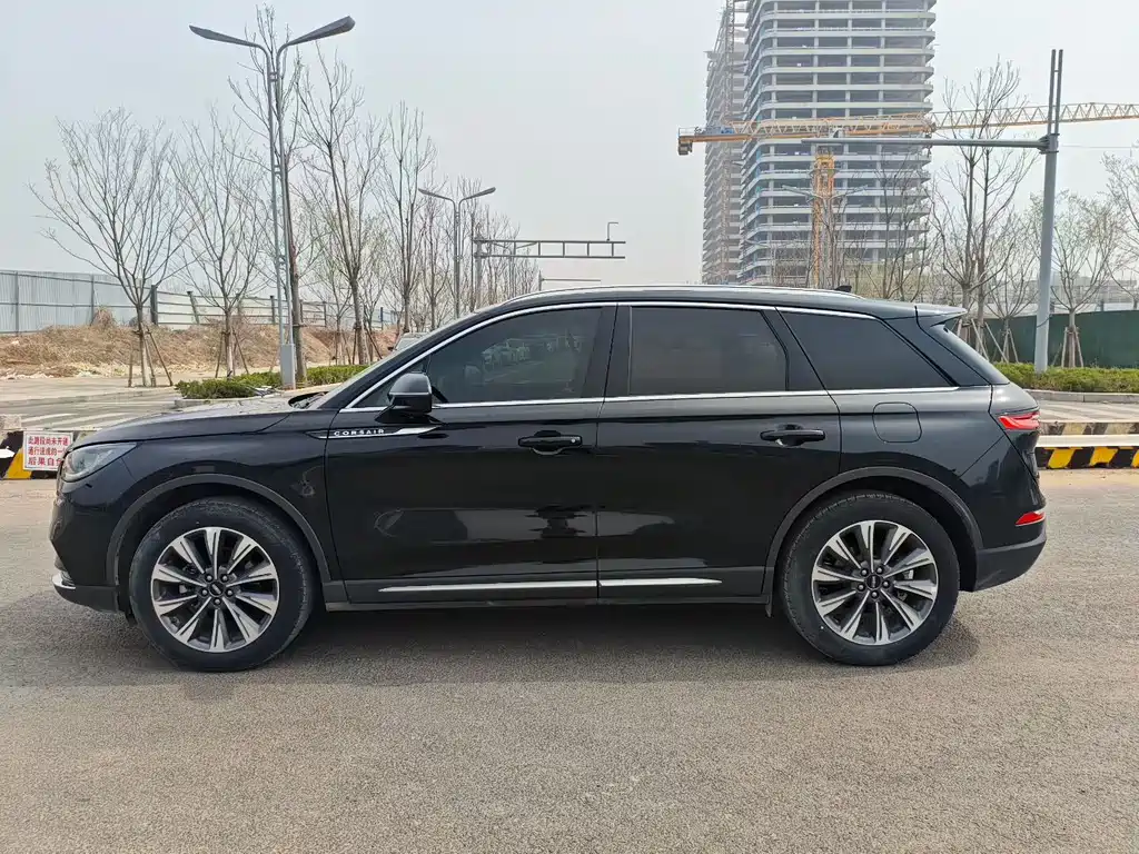 Adventurer 2021 2.0T Two-wheel drive Premium Edition купить на сайте DeffCars