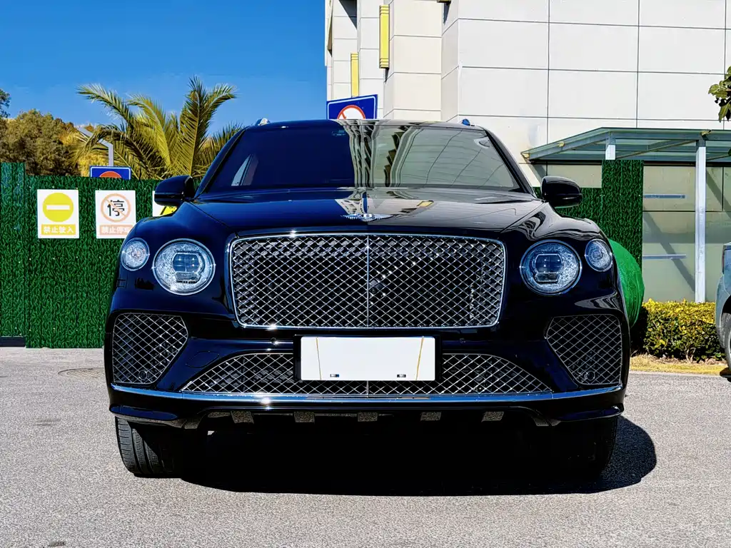 Bentayga 2021 4.0T V8 купить на сайте DeffCars