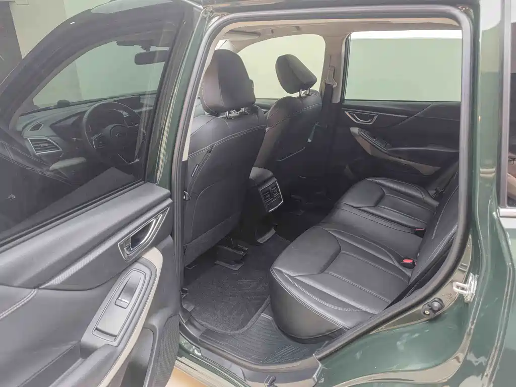 Forester 2022 2.0i AWD Deluxe Edition EyeSight купить на сайте DeffCars