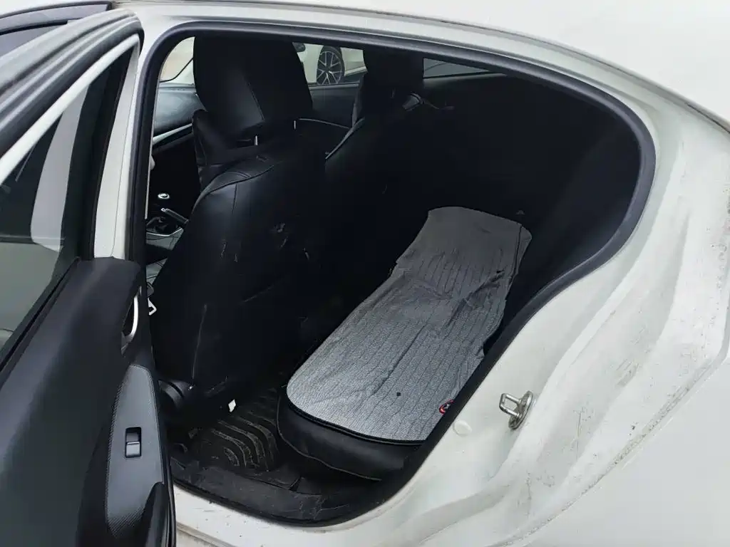 Mazda3 Angkesela 2017 Sedan 1.5L Manual Comfort Type National V купить на сайте DeffCars