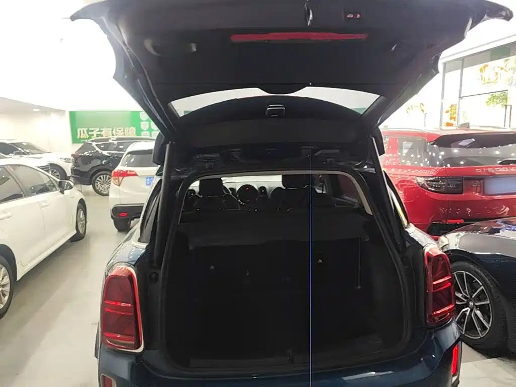 MINI COUNTRYMAN 2021 1.5T COOPER ALL4 Laguna Blue Limited Edition купить на сайте DeffCars