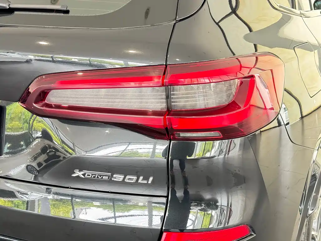 BMW X5 2022 facelift xDrive 30Li M sports package купить на сайте DeffCars