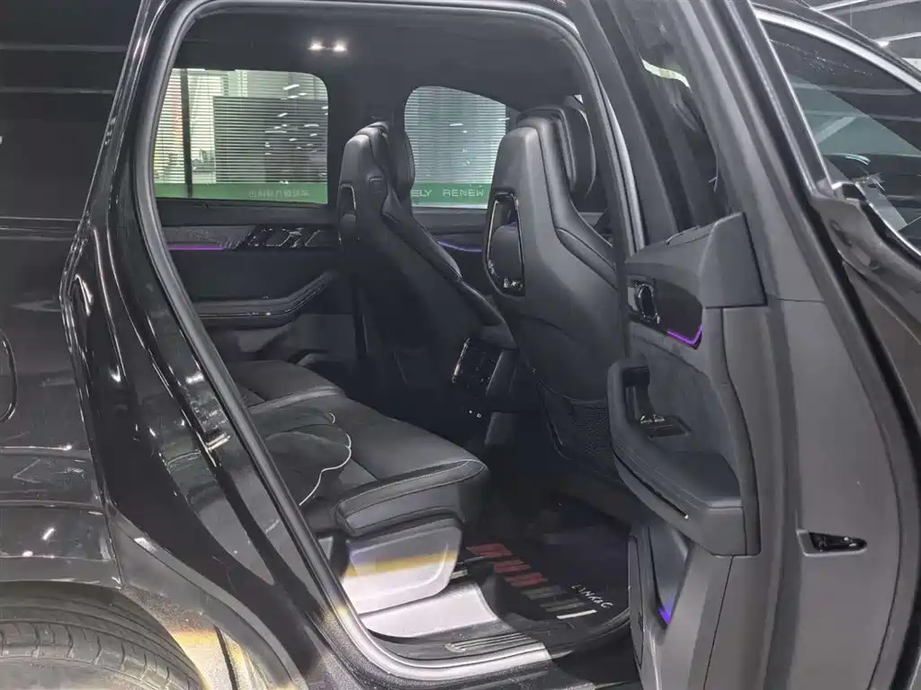 Lynk & Co 09 2021 2.0T Halo seven seats купить на сайте DeffCars