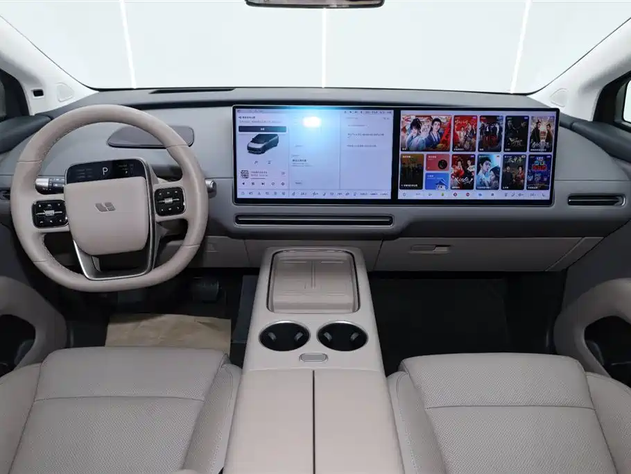 Ideal i8 2025 Standard Edition купить на сайте DeffCars