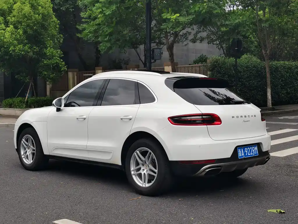Macan 2016 Macan 2.0T купить на сайте DeffCars