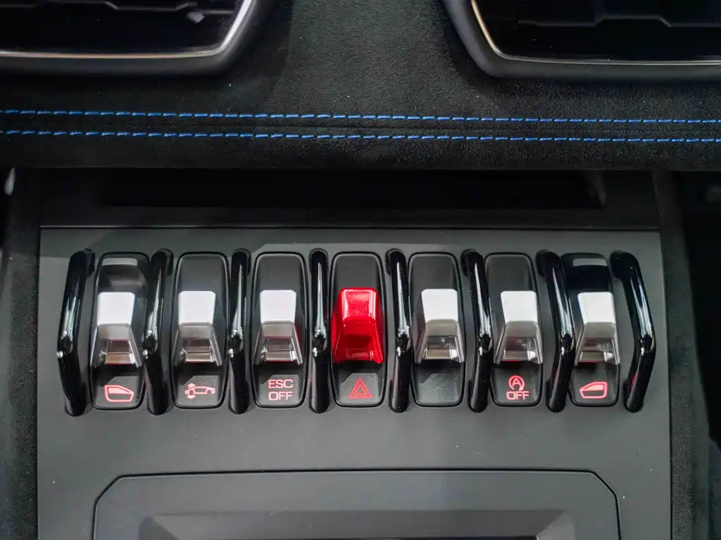Huracan 2021 STO купить на сайте DeffCars