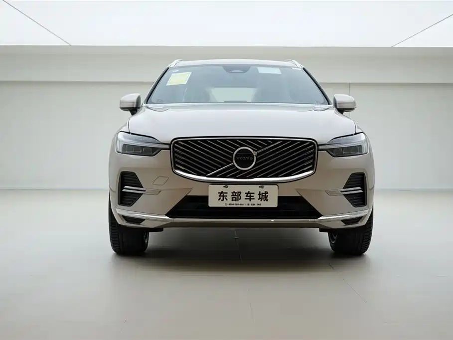 Volvo XC60 2026 B5 four-wheel drive Zhiyi Luxury Edition купить на сайте DeffCars