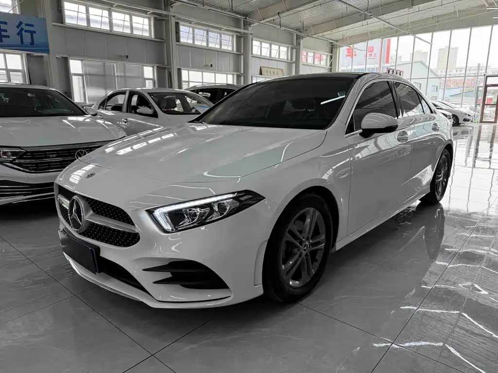 Mercedes-Benz A-Class 2022 A 180 L Sports Sedan купить на сайте DeffCars
