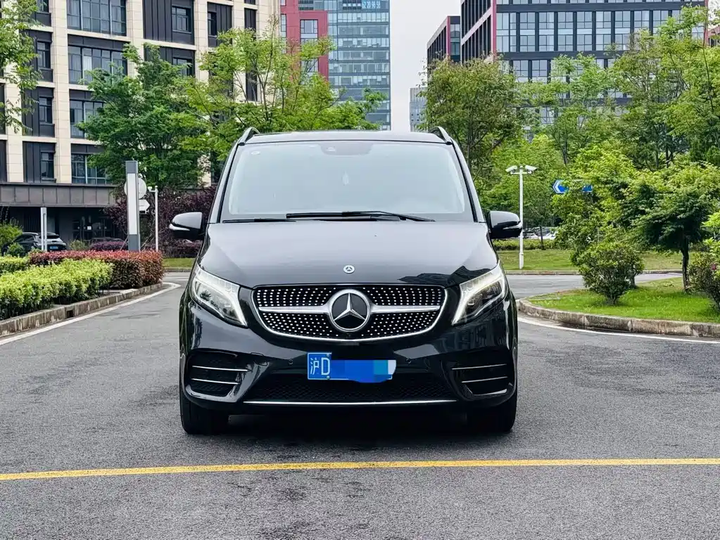 Mercedes-Benz V-Class 2021 V 260 L Long Wheelbase Luxury Edition купить на сайте DeffCars