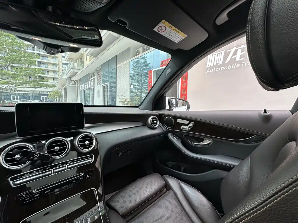 Mercedes-Benz GLC 2018 facelift GLC 260 4MATIC luxury model купить на сайте DeffCars