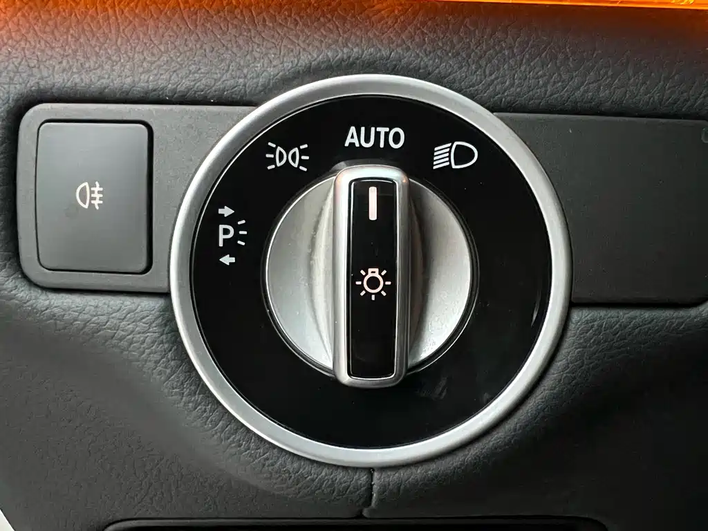 Mercedes-Benz CLS 2017 CLS 260 Yicai Edition купить на сайте DeffCars