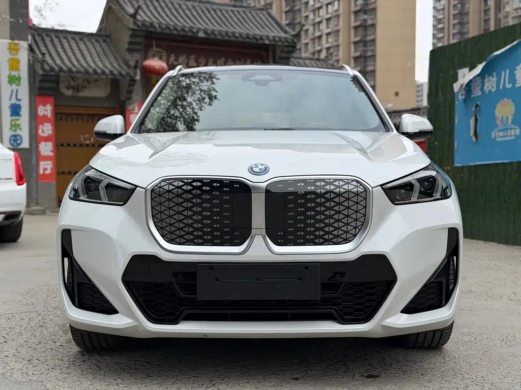 BMW iX1 2025 eDrive25L M Sports Package купить на сайте DeffCars