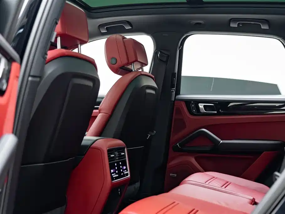 Cayenne 2022 Cayenne 3.0T Platinum Edition купить на сайте DeffCars