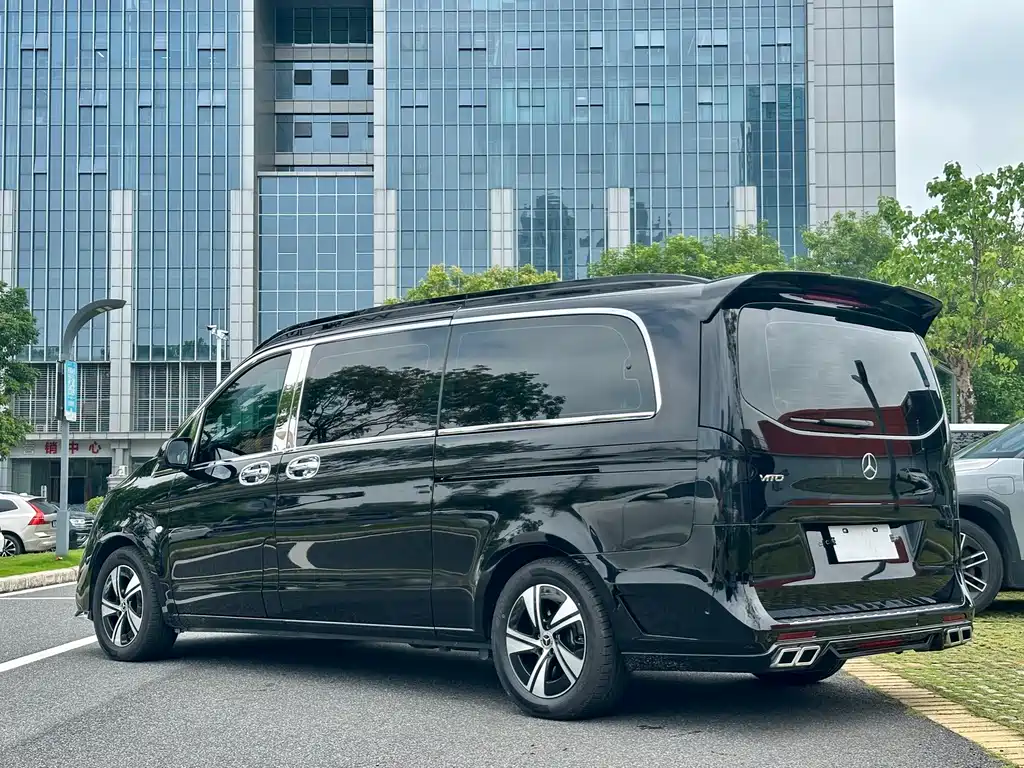 Vito 2024 2.0T Business Edition 7 seats купить на сайте DeffCars