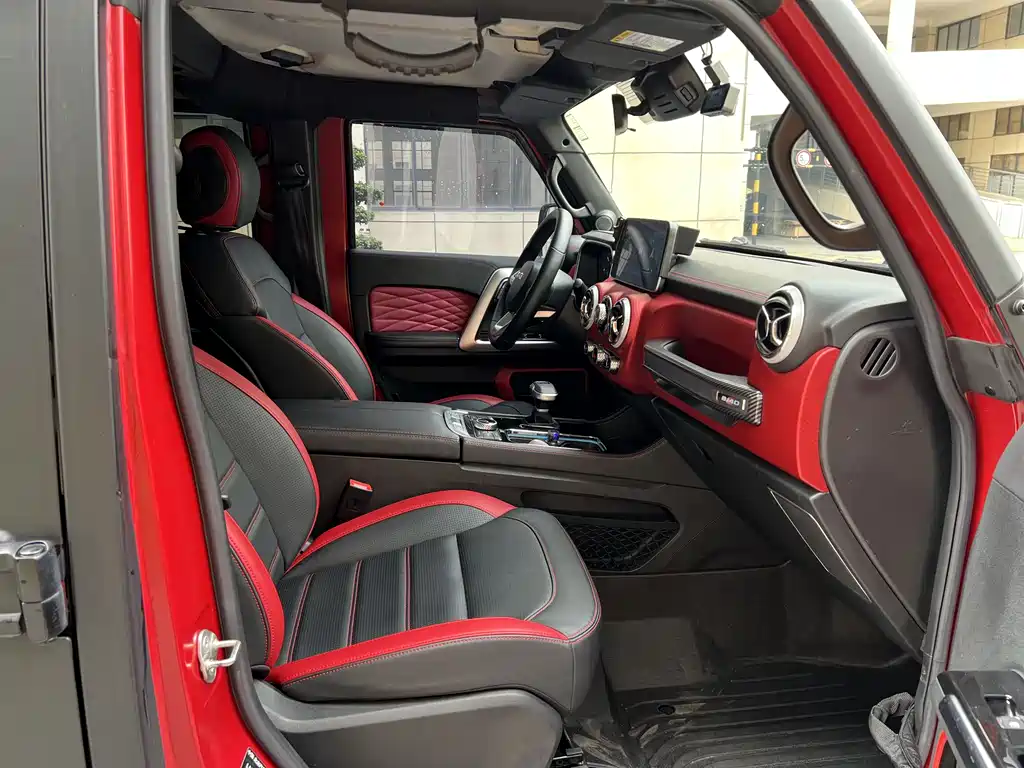 Beijing Off-Road BJ40 2023 2.0D Automatic Four-wheel Drive Blade Hero Edition Knight Type купить на сайте DeffCars