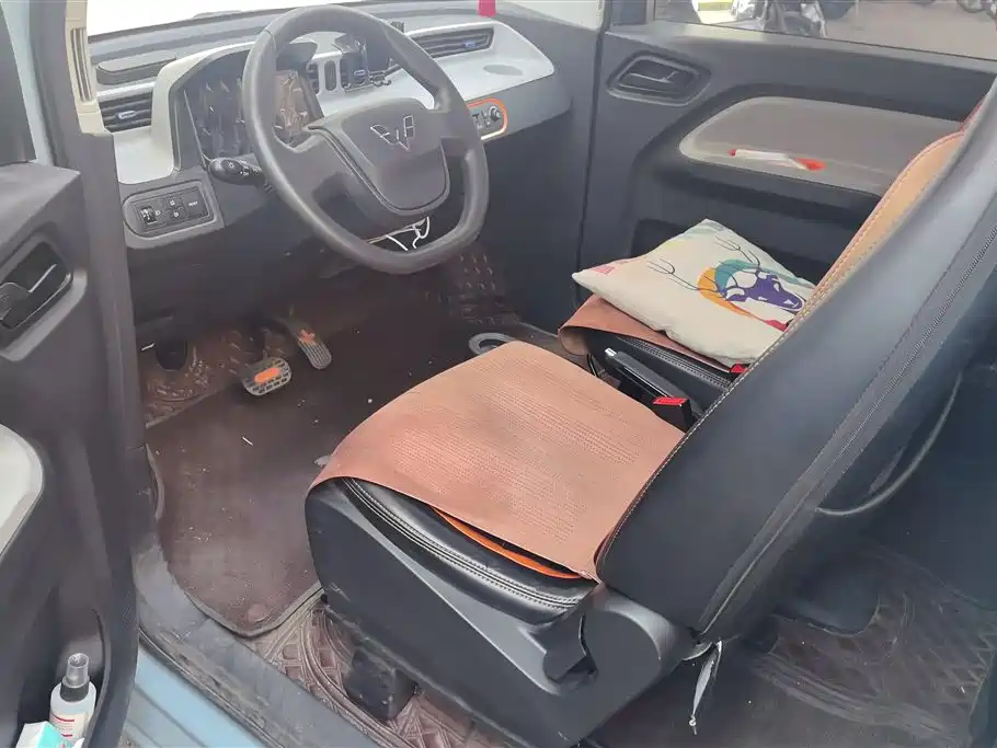 Hongguang MINIEV 2022 Relaxed Lithium Iron Phosphate купить на сайте DeffCars