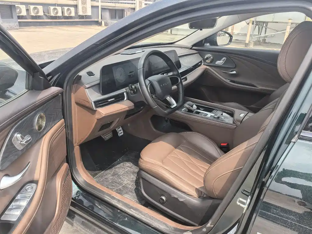 Arrizo 8 2024 High Energy Edition 2.0T DCT Royal купить на сайте DeffCars