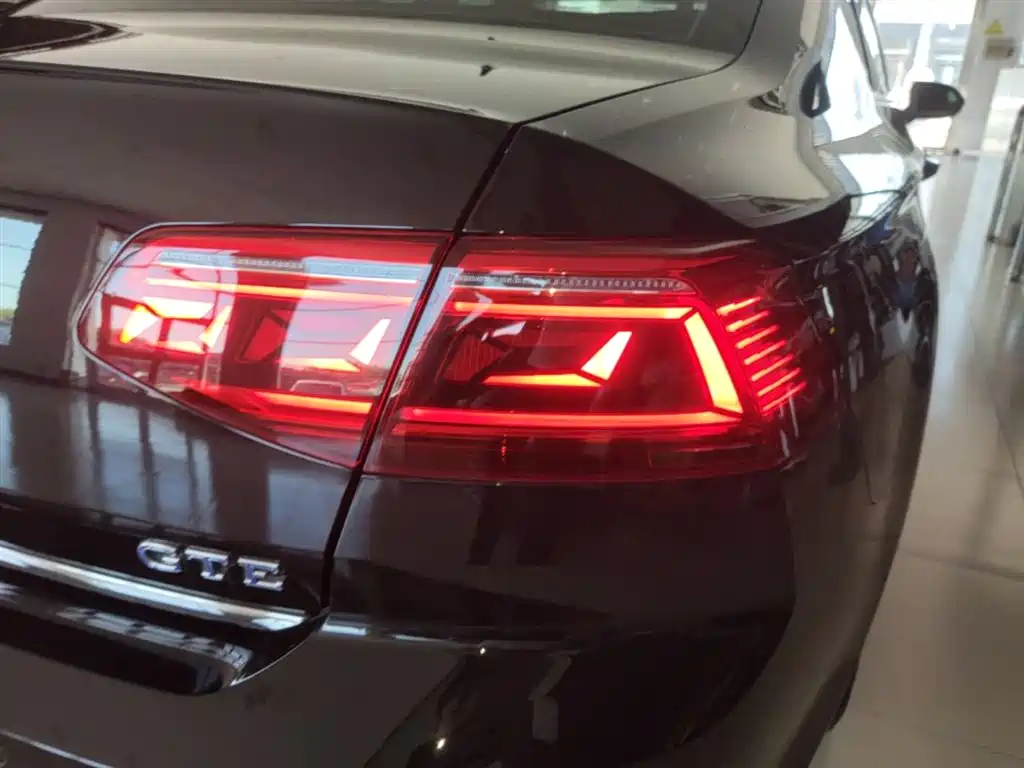 Magotan GTE plug-in hybrid 2022 GTE luxury model купить на сайте DeffCars
