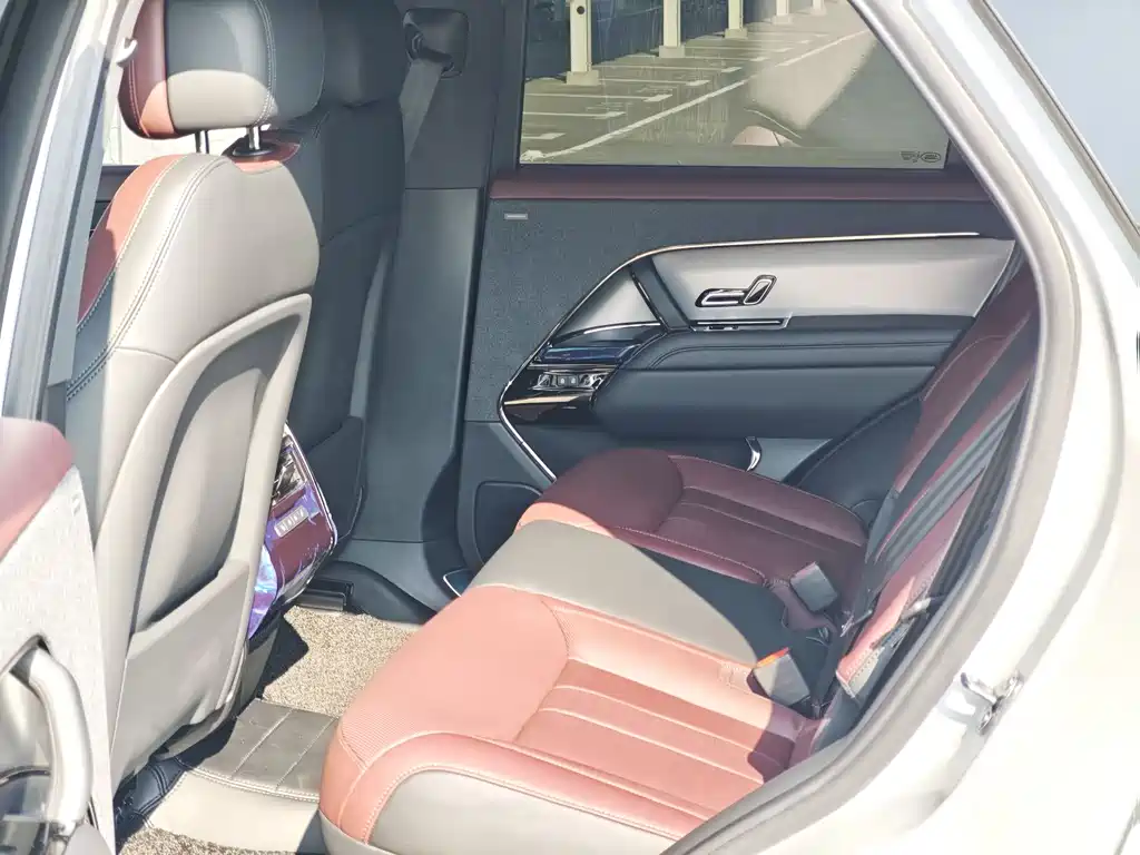 Range Rover Sport 2025 400PS Dynamic SE купить на сайте DeffCars