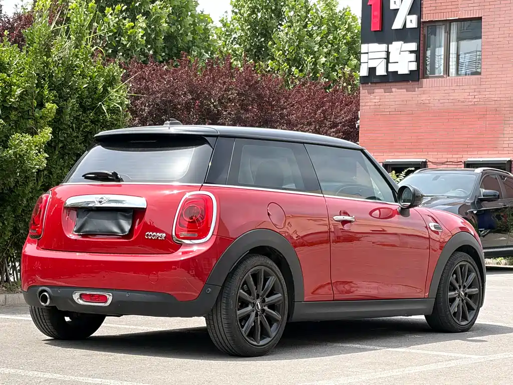 MINI 2018 1.5T COOPER Artist купить на сайте DeffCars