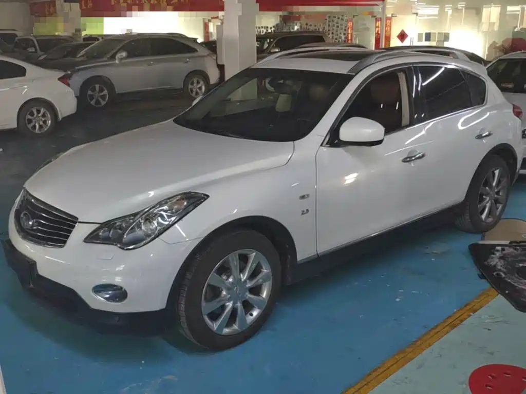 Infiniti QX50 imported 2013 2.5L two-wheel drive elegant version купить на сайте DeffCars