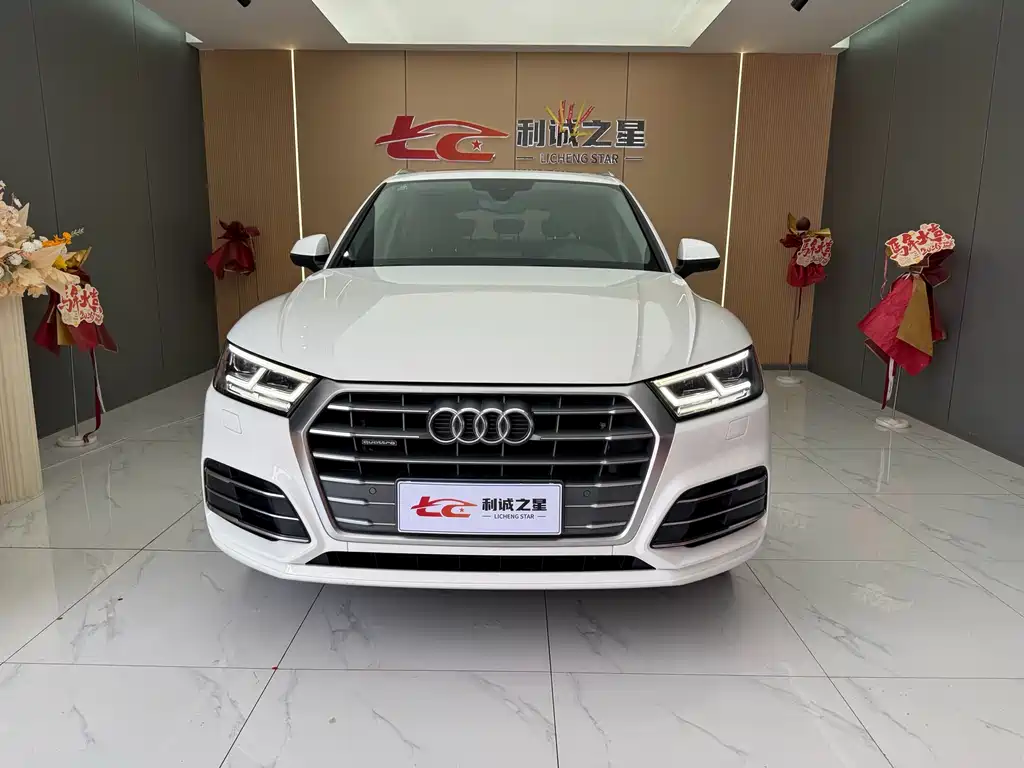 Audi Q5L 2018 40 TFSI enjoys fashionable style, National VI купить на сайте DeffCars