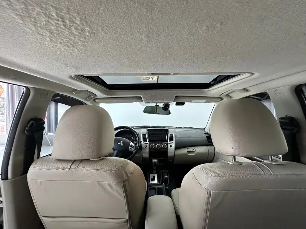 Pajero Jinchang 2013 3.0L automatic four-wheel drive flagship version купить на сайте DeffCars