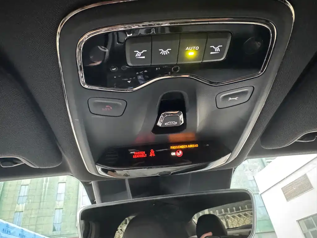 Lynk & Co 03 2019 2.0TD Automatic Pro Edition купить на сайте DeffCars