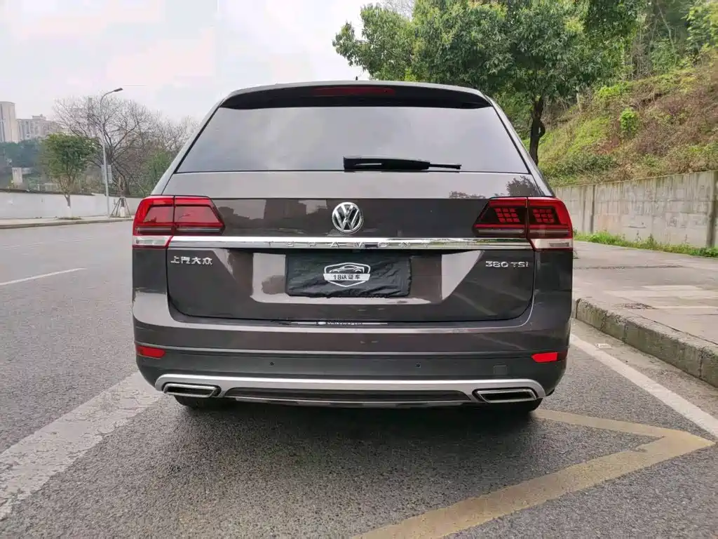 Touron 2019 380TSI four-wheel drive comfort version National VI купить на сайте DeffCars
