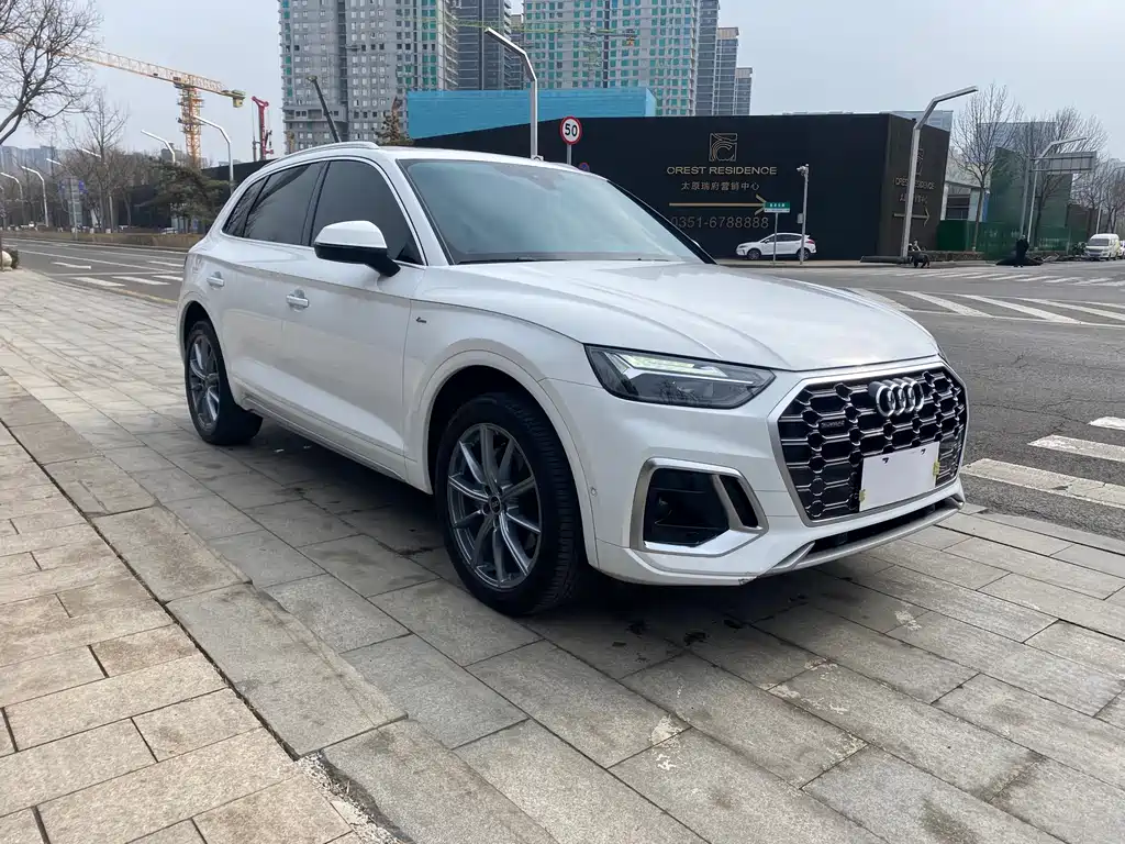 Audi Q5L 2022 45T luxury and dynamic model купить на сайте DeffCars
