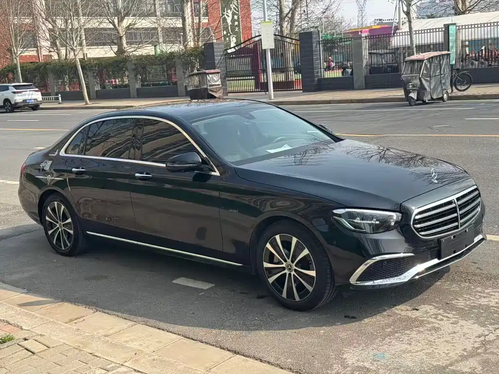 Mercedes-Benz E-Class New Energy 2022 E 350 e L plug-in hybrid sedan купить на сайте DeffCars