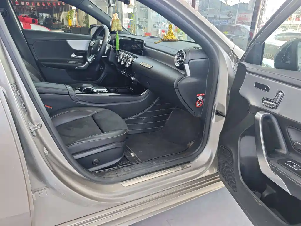 Mercedes-Benz A-Class 2020 A 220 L 4MATIC Sports Sedan купить на сайте DeffCars