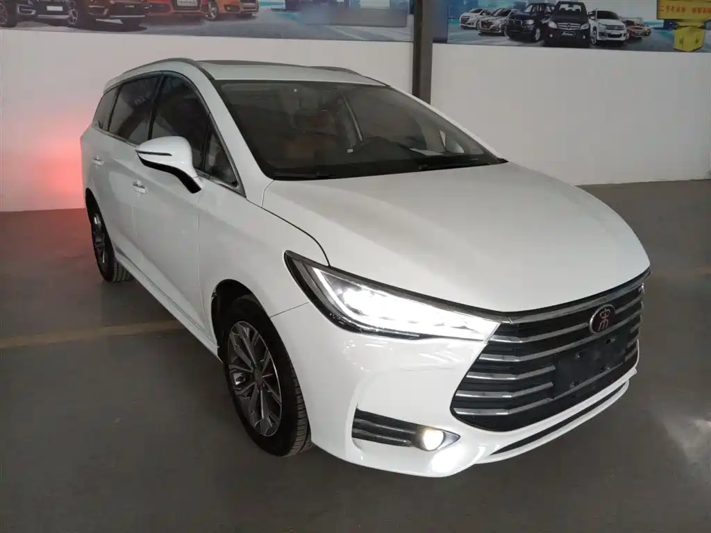 Song MAX 2019 1.5T automatic smart connected Ruiyi sunroof type 6 seats National V купить на сайте DeffCars