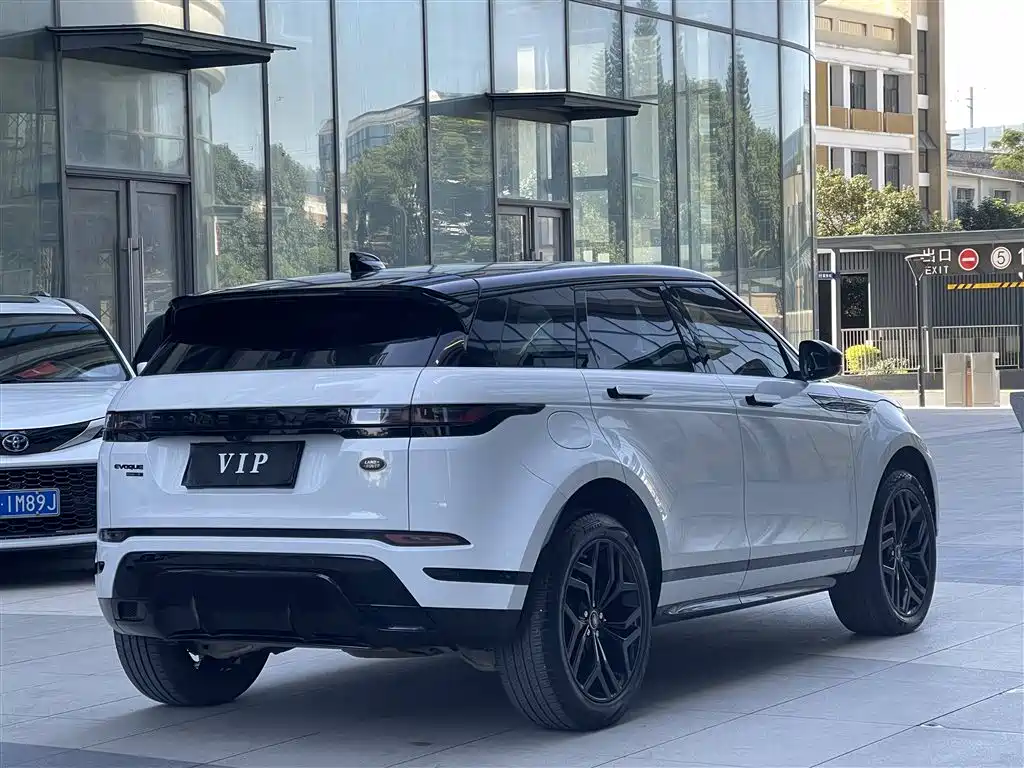 Range Rover Evoque 2020 249PS R-DYNAMIC S first sports customized version купить на сайте DeffCars