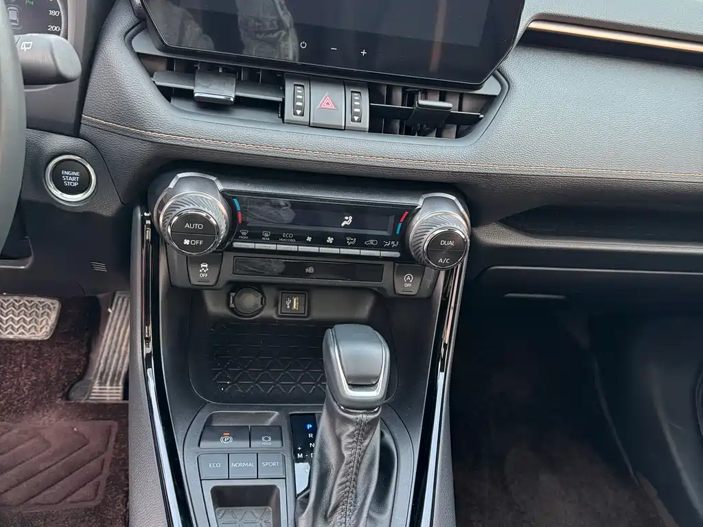 Wilanda 2024 2.0L CVT two-wheel drive luxury PLUS version купить на сайте DeffCars