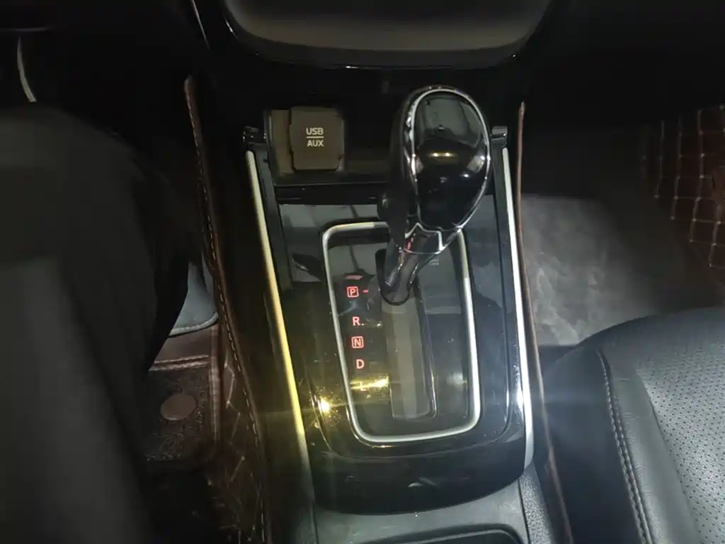 Sylphy 2018 1.6XV CVT Exclusive Edition купить на сайте DeffCars