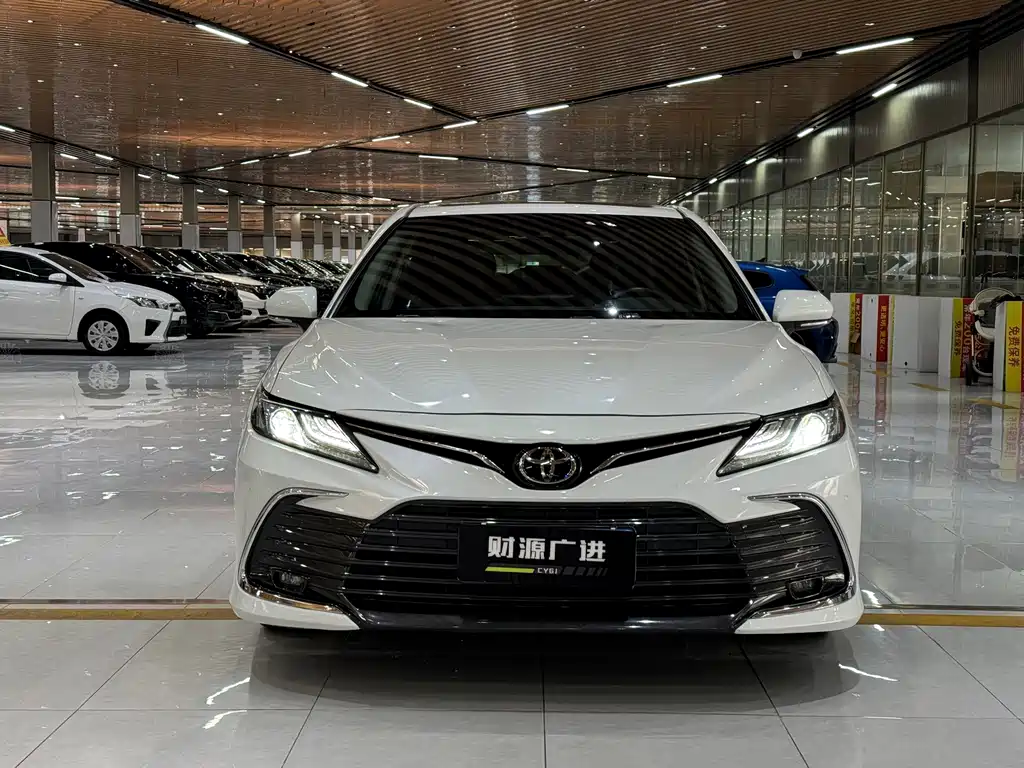 Camry 2021 2.0G Deluxe Edition купить на сайте DeffCars