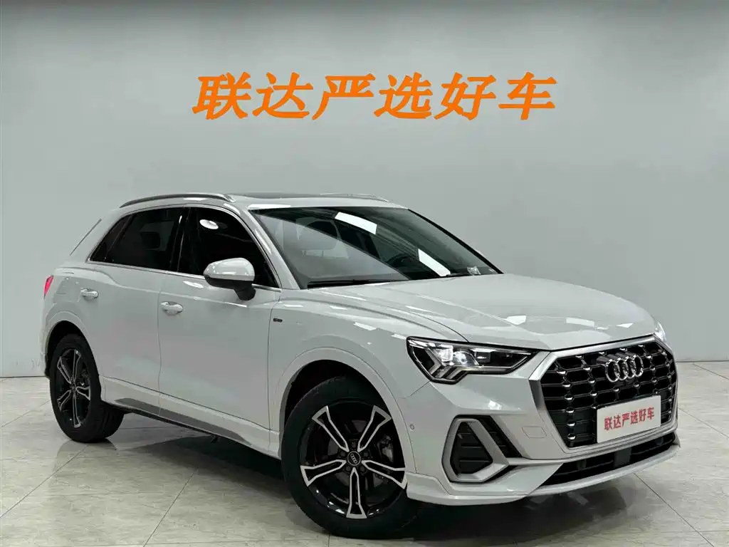 Audi Q3 2022 35 TFSI Fashionable and Dynamic купить на сайте DeffCars