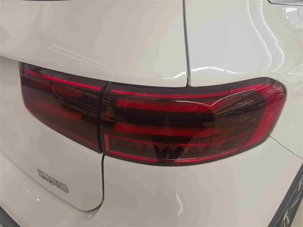 Mercedes-Benz GLB 2024 facelift GLB 200 dynamic version купить на сайте DeffCars