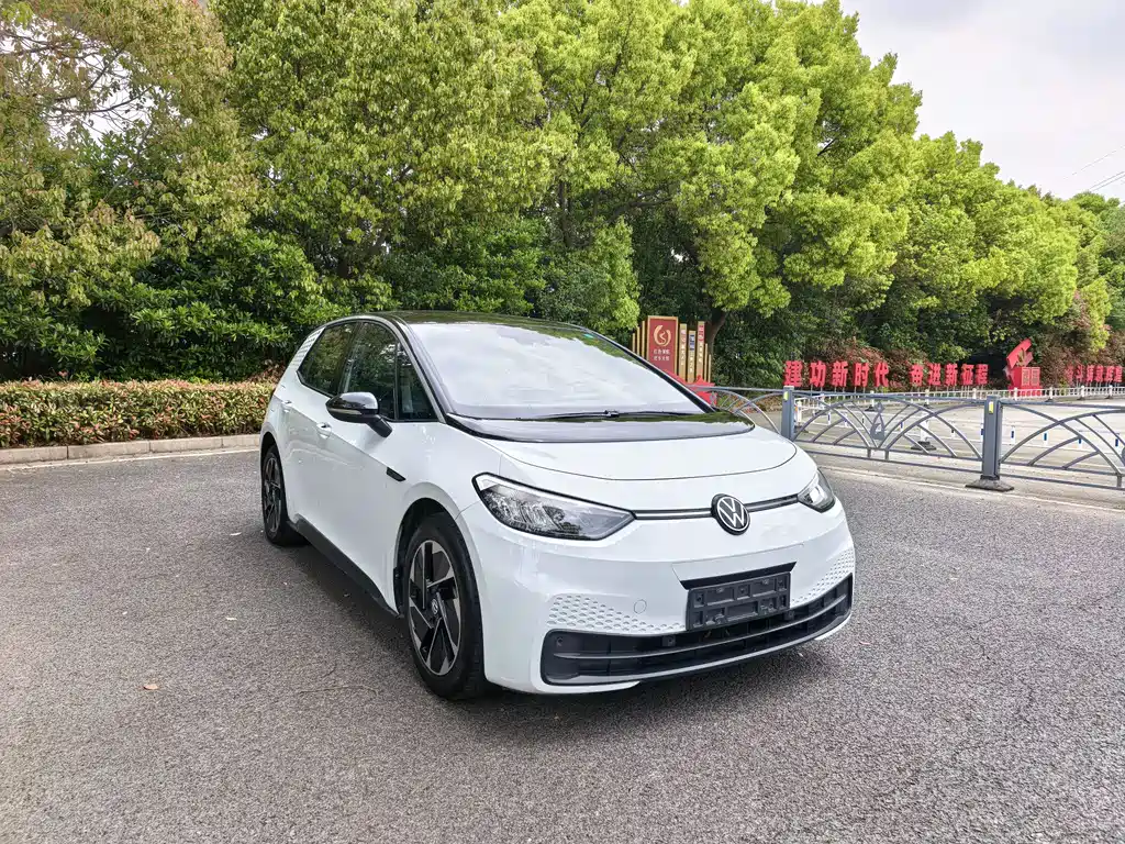 Volkswagen ID.3 2023 Pure Smart Edition купить на сайте DeffCars