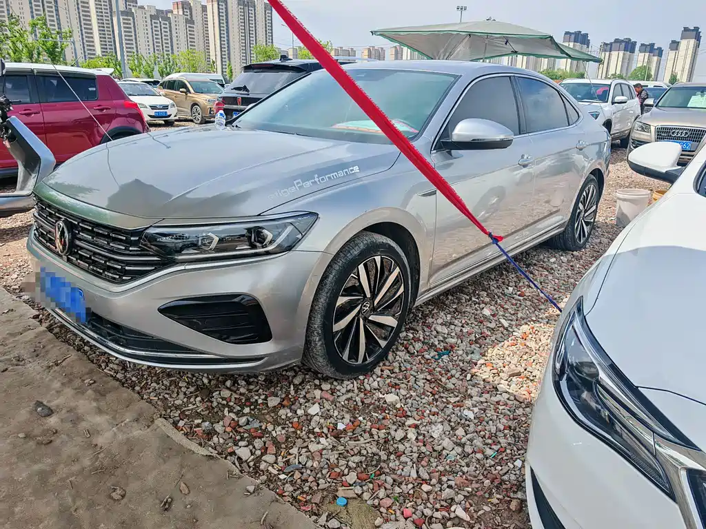 Passat 2022 330TSI Deluxe Edition купить на сайте DeffCars