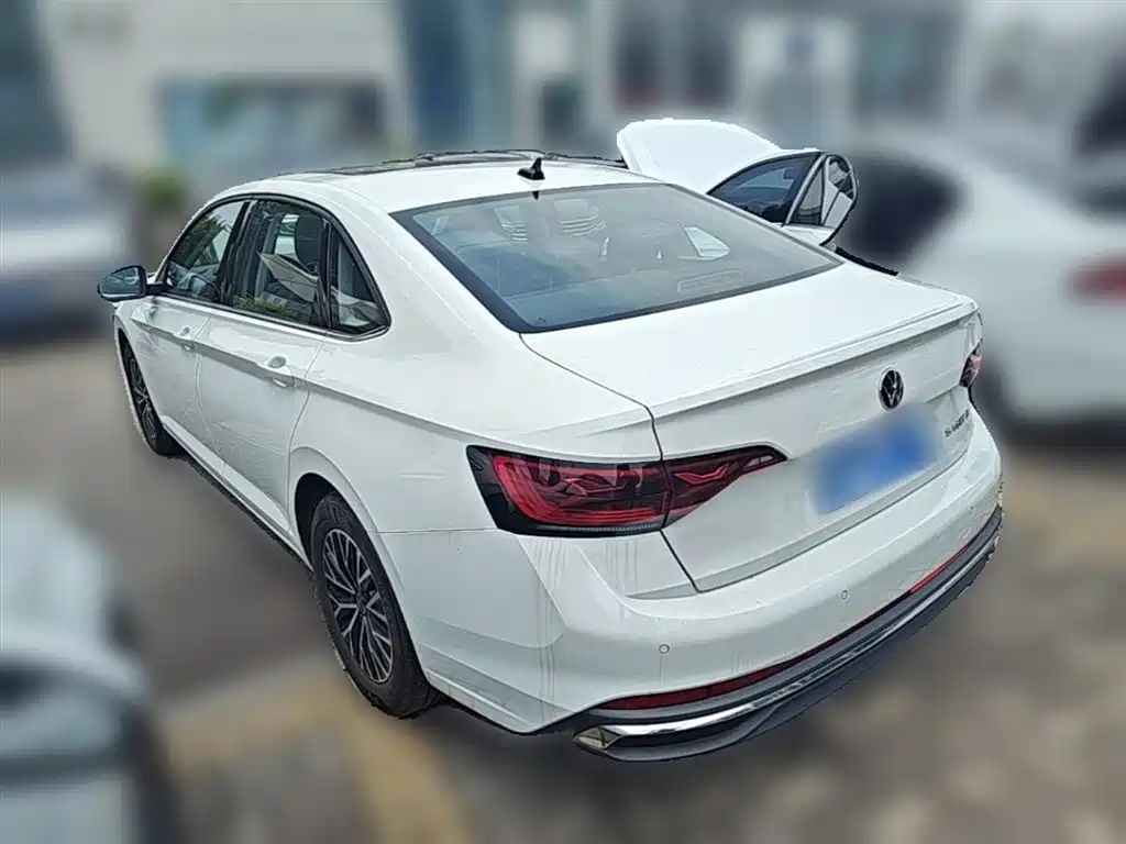 Sagitar 2025 200TSI DSG Flyover Edition купить на сайте DeffCars