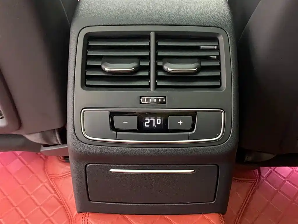 Audi A4L 2024 40 TFSI luxury and dynamic model купить на сайте DeffCars