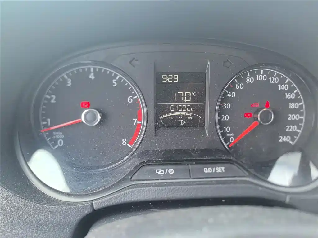 Polo 2016 1.4L manual fashion model купить на сайте DeffCars