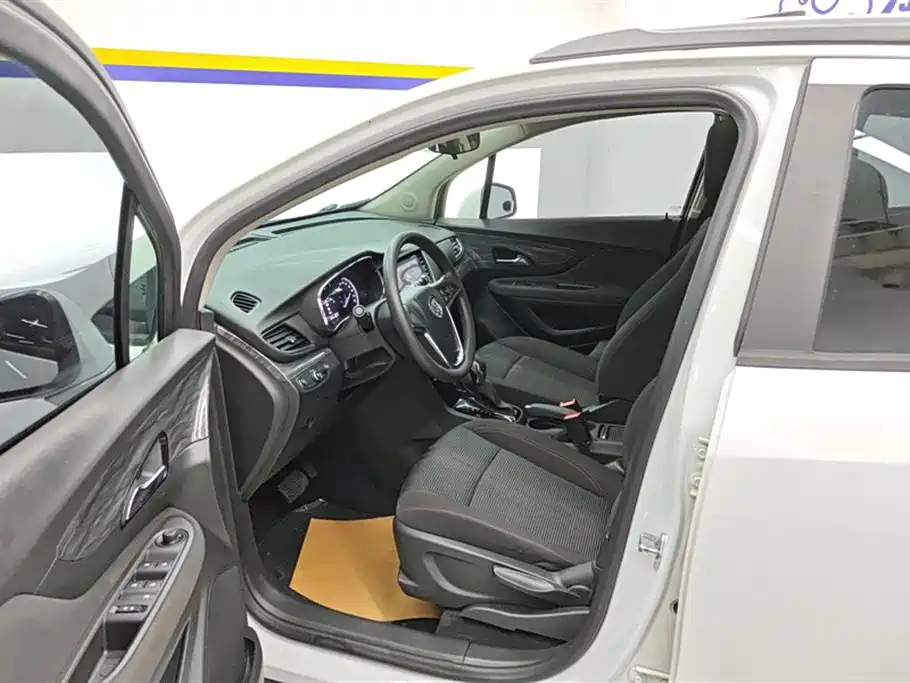 Encore 2017 18T automatic two-wheel drive urban leading model купить на сайте DeffCars