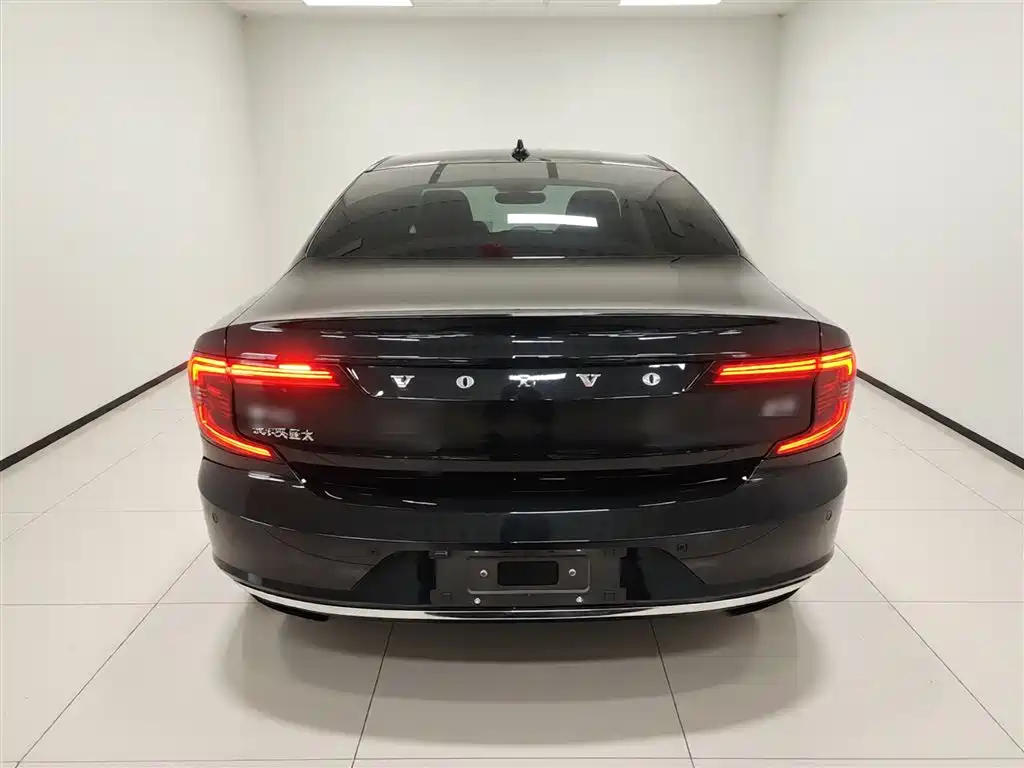 Volvo S90 2023 B5 Zhiyuan Luxury Edition купить на сайте DeffCars